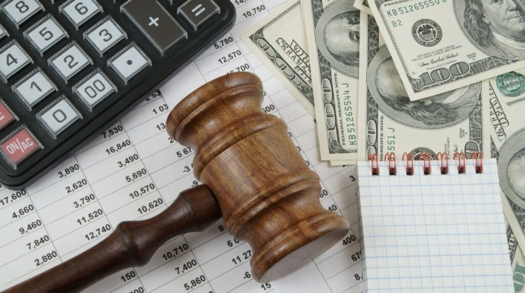 كم تكلفة استشارة محامي في السعودية؟ دليل شامل للعوامل المؤثرة وتوقعات الأسعار